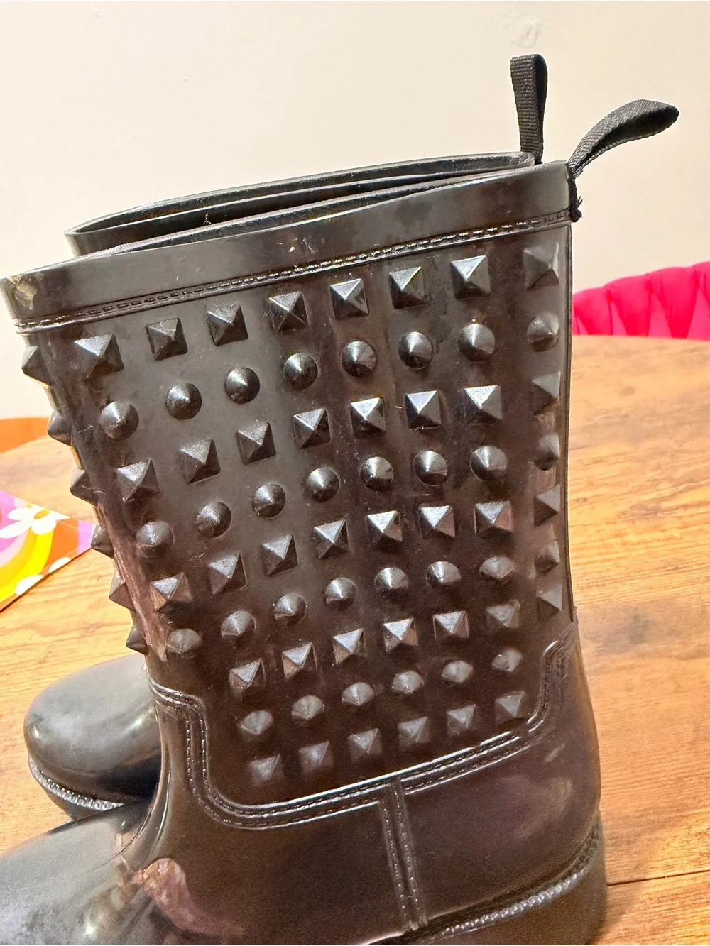 Capelli of New York Black Glossy Studded Short Rain Boots Size 6